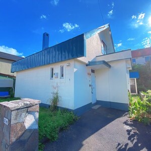 ⼩樽市桂岡町２２−４　戸建外観写真