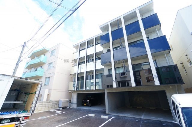 KCU（ケーシーユー）参番館