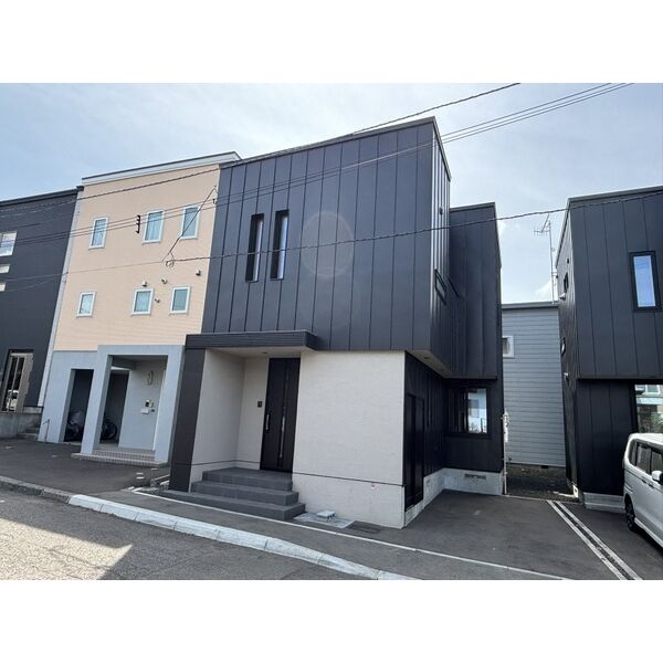 宮の沢1ー5貸家(新築未入居)