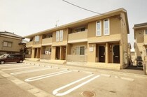 信越本線 越後石山駅 2階建 築13年の外観写真