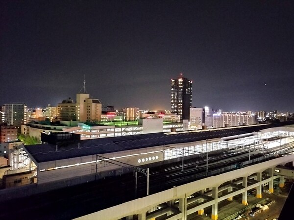 景色(再開発の進む新潟駅の夜景です)