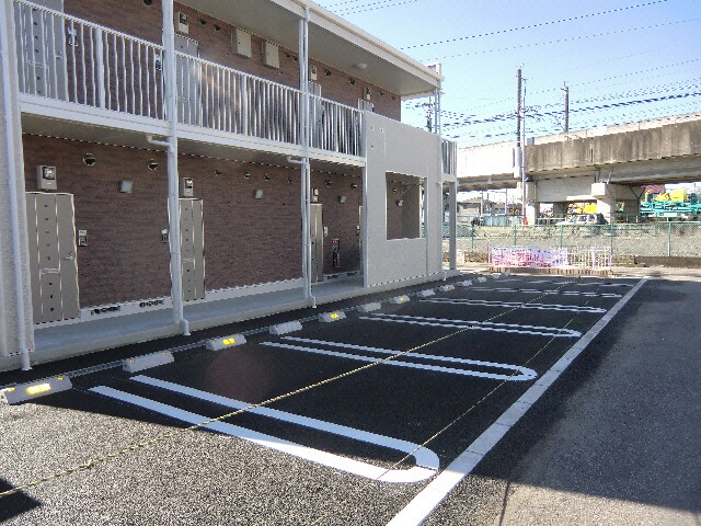 物件外観写真3　(建物外観)