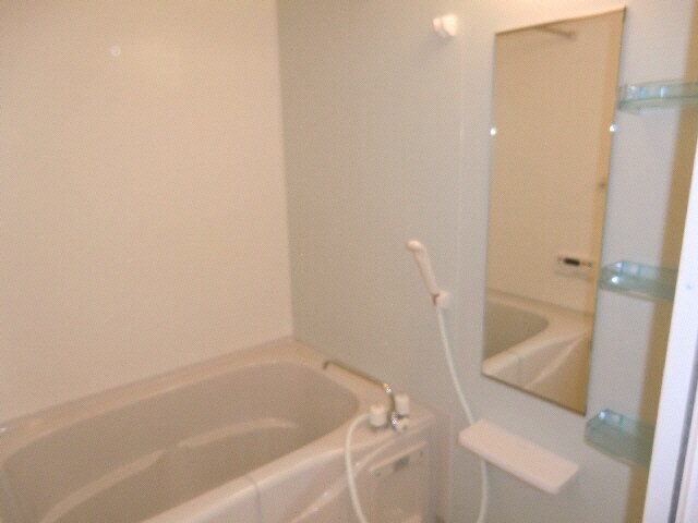 物件内観写真8　(浴室)