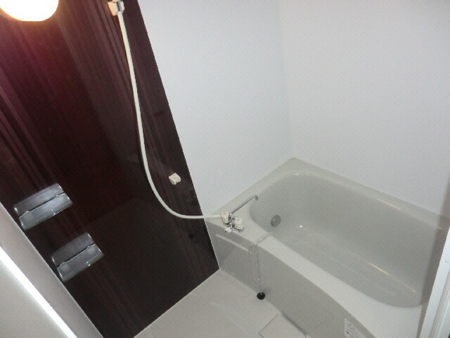 物件内観写真6　(浴室)