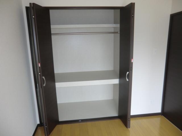 物件内観写真14　(クローゼット)