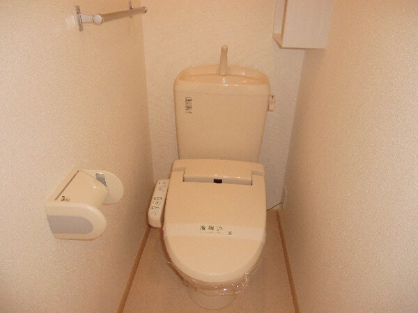 トイレ(シャワートイレ)