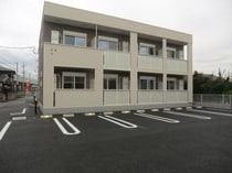 東北本線<宇都宮線> 雀宮駅 2階建 築11年の外観写真