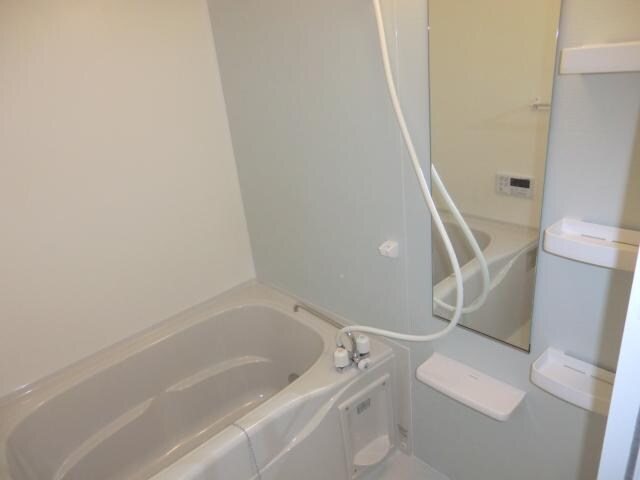 物件内観写真7　(浴室)