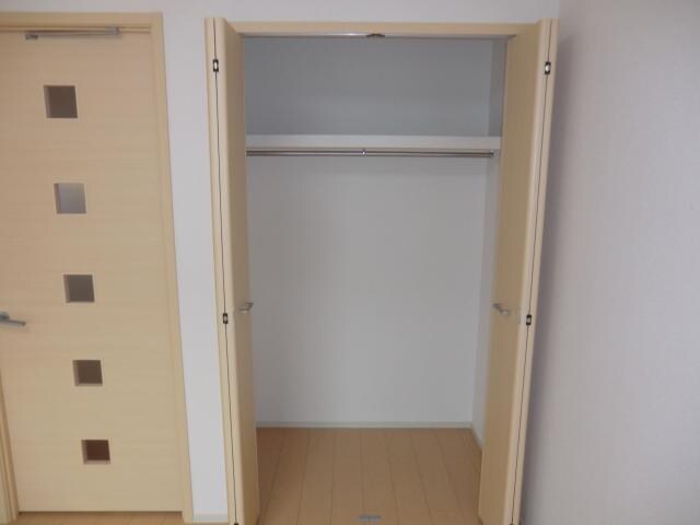 物件内観写真13　(クローゼット)