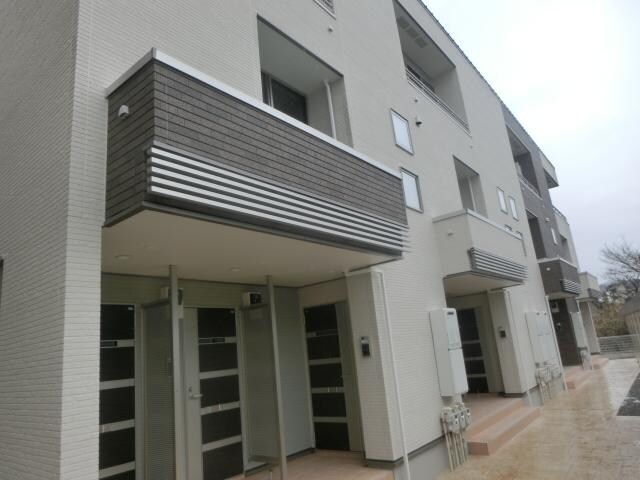 物件外観写真2　(建物外観)