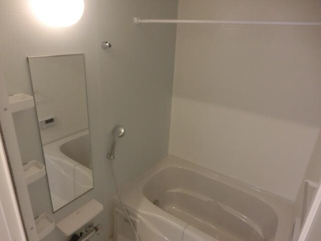 物件内観写真10　(浴室)