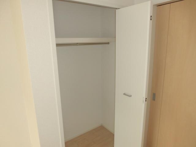 物件内観写真10　(クローゼット)