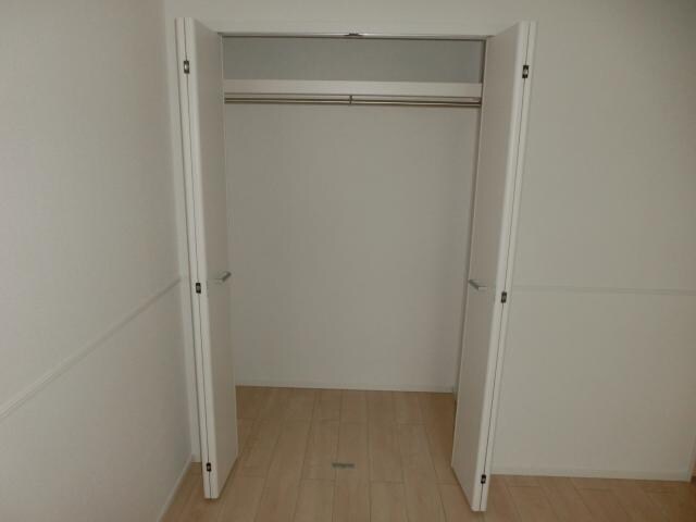 物件内観写真13　(クローゼット)
