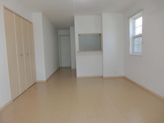 物件内観写真4　(室内)