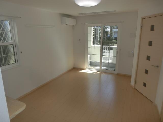 物件内観写真5　(室内)