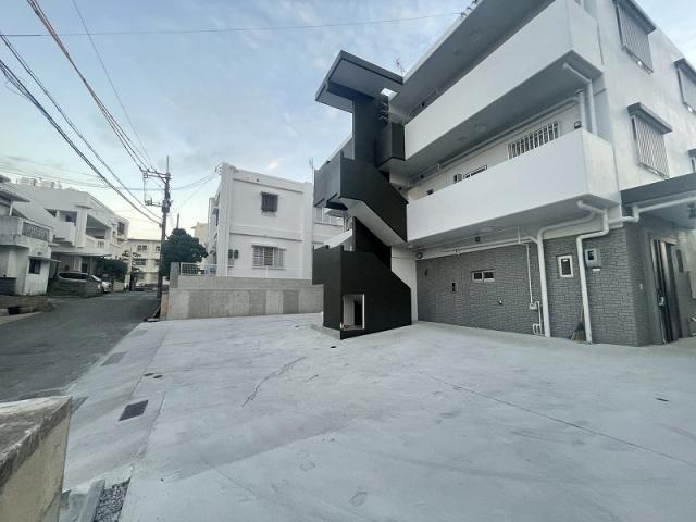 ピースフルコート