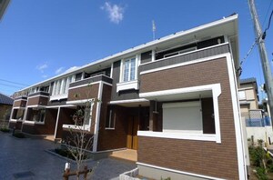 アジャート　ビブレ３外観写真