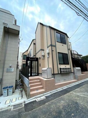 クレセール早稲田外観写真