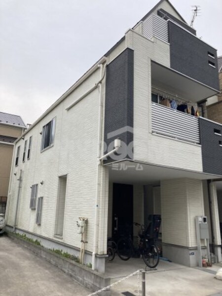滝野川戸建外観写真