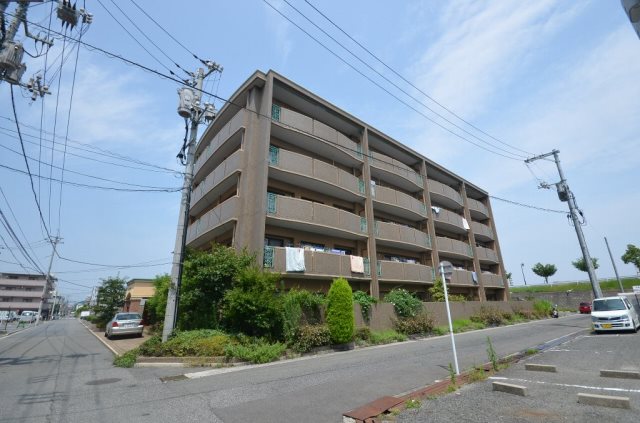 ブリリアンドゥメール