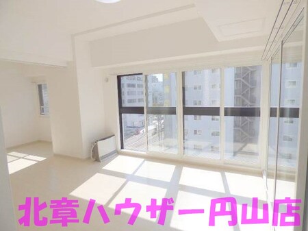 スペチアーレ プリーモ外観写真