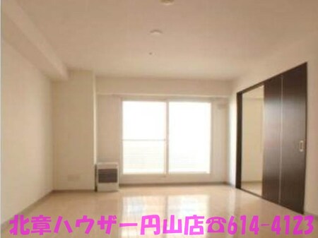 ＬＥＥ ＳＰＡＣＥ Ｎ４（リー スペース エヌ４）外観写真