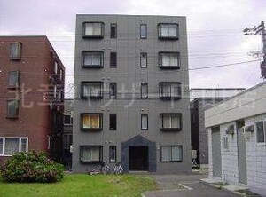 。フィオーレ外観写真