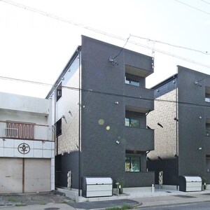 CRASTINE弥生町A棟外観写真