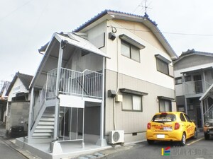 ニューハイツ西原B棟外観写真