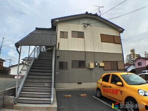 ニューハイツ西原A棟外観写真