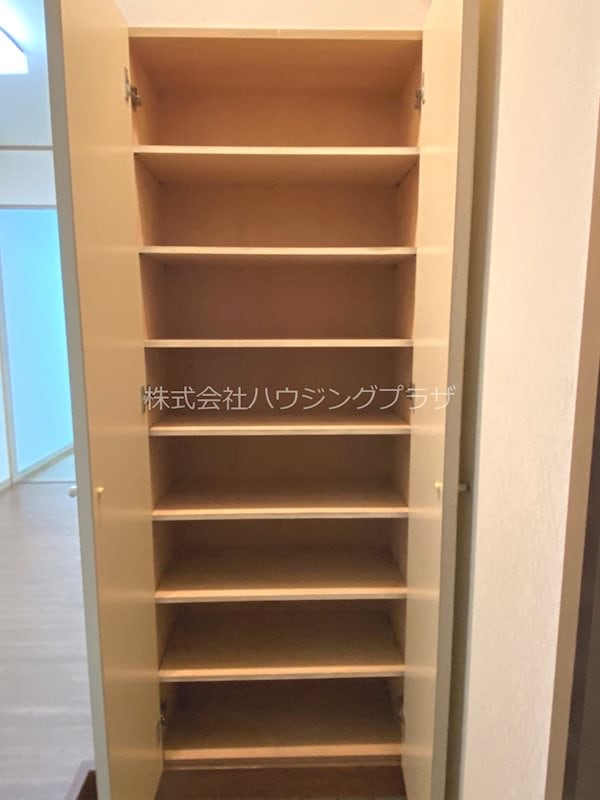 その他(靴入れ)