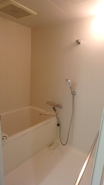 物件内観写真5　(バスルーム)