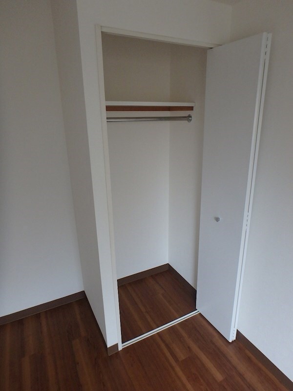 物件内観写真11　(クローゼット)