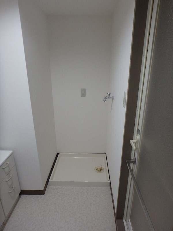 物件内観写真12　(室内洗濯機置き場)