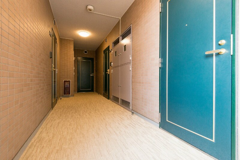 物件内観写真16　(玄関前)