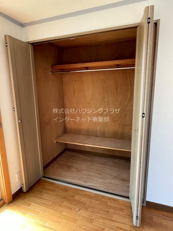 物件内観写真10　(クローゼット)