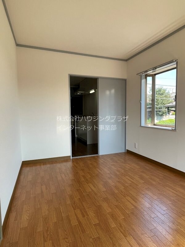 物件内観写真11　(室内)