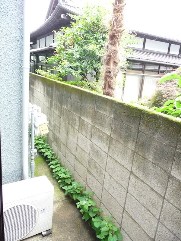 物件内観写真8　(テラス部分)