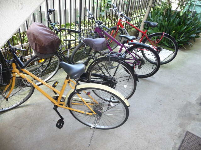 物件内観写真13　(駐輪スペース)