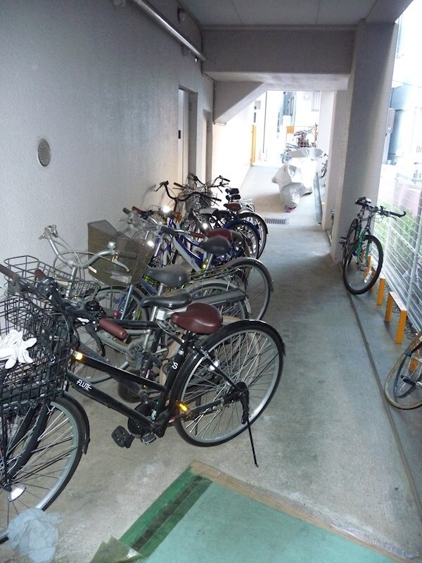 その他共有部分(自転車置き場)