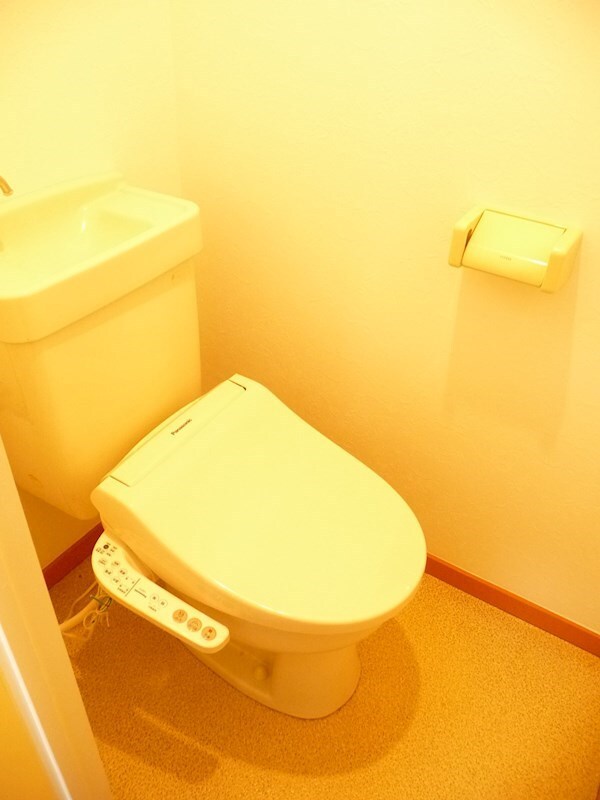 物件内観写真2　(トイレ)