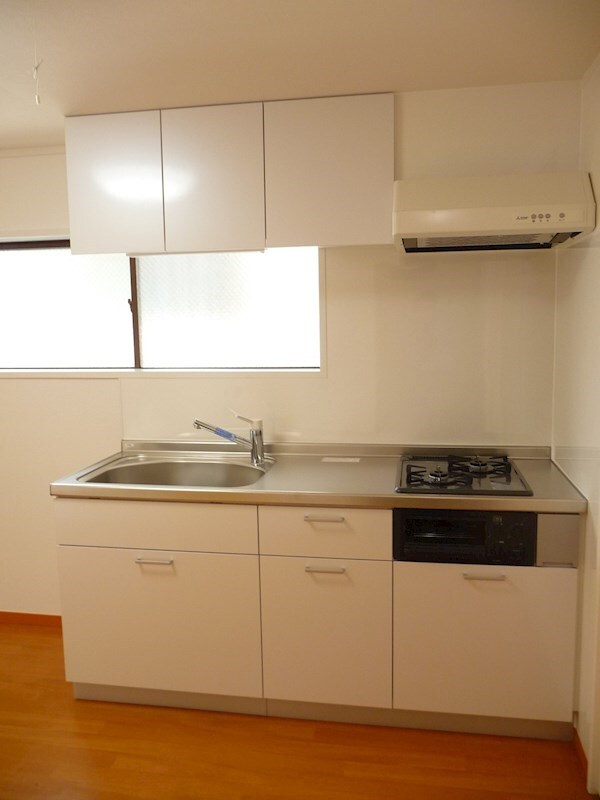 物件内観写真3　(システムキッチン)