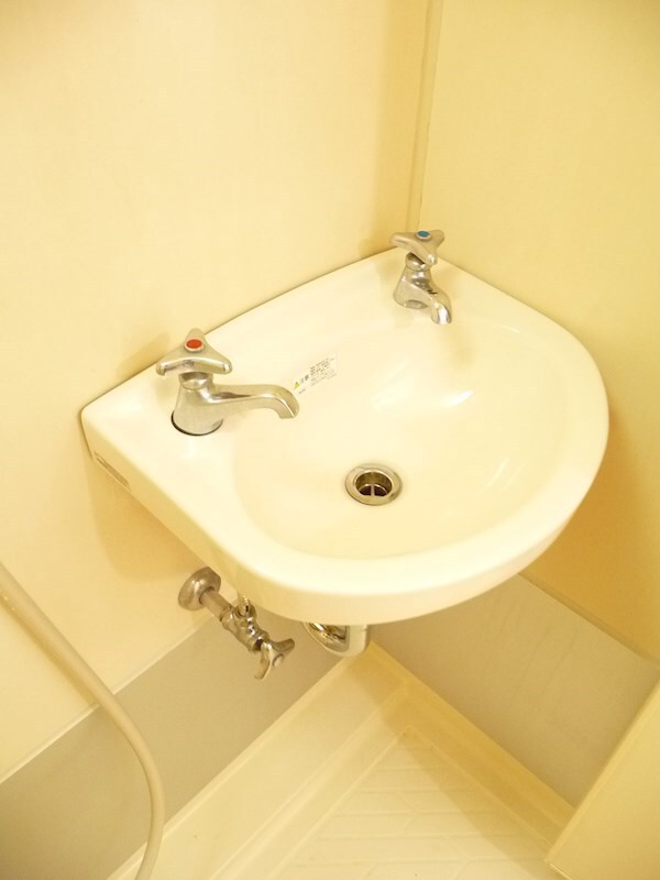 物件内観写真9　(洗面台)