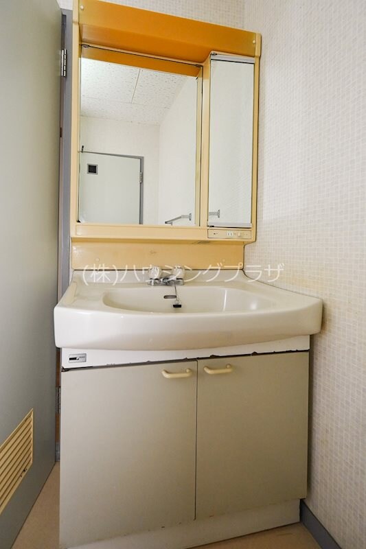 物件内観写真9　(独立洗面台)