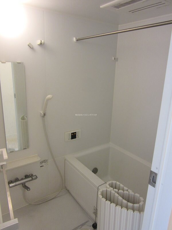 物件内観写真5　(バスルーム)