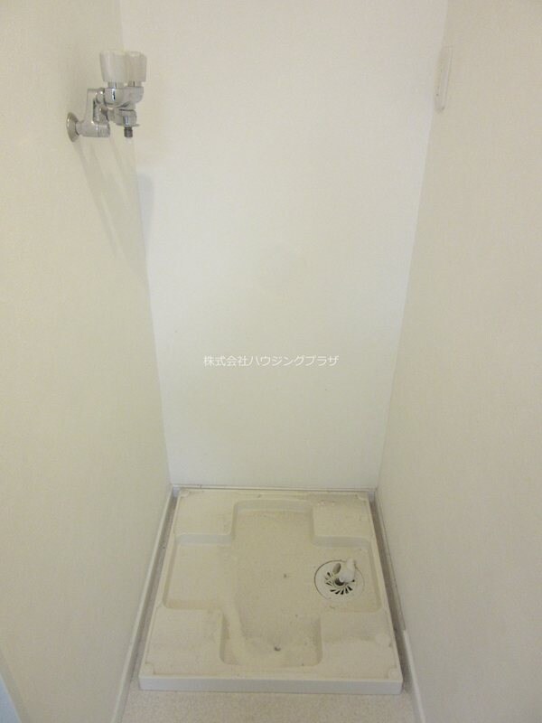 物件内観写真11　(室内洗濯機置場)