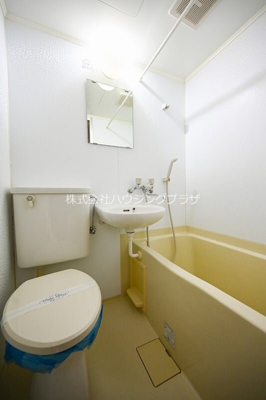 物件内観写真5　(バスルーム)