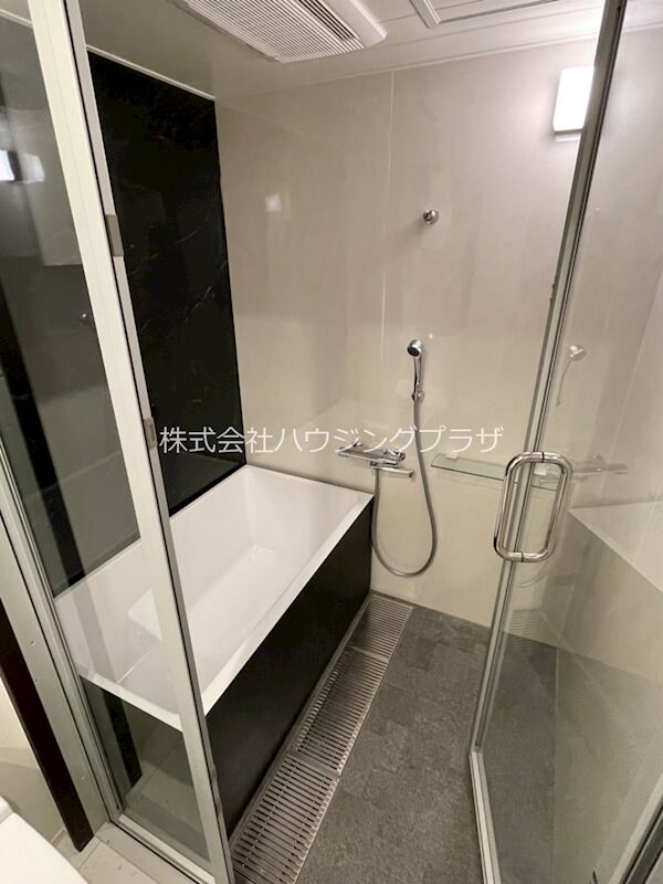 物件内観写真5　(浴室乾燥有り)