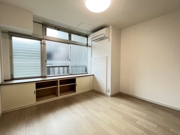 ベッドルーム(洋室)