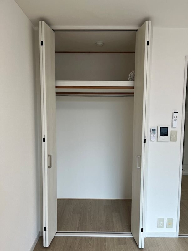 物件内観写真10　(クローゼット)